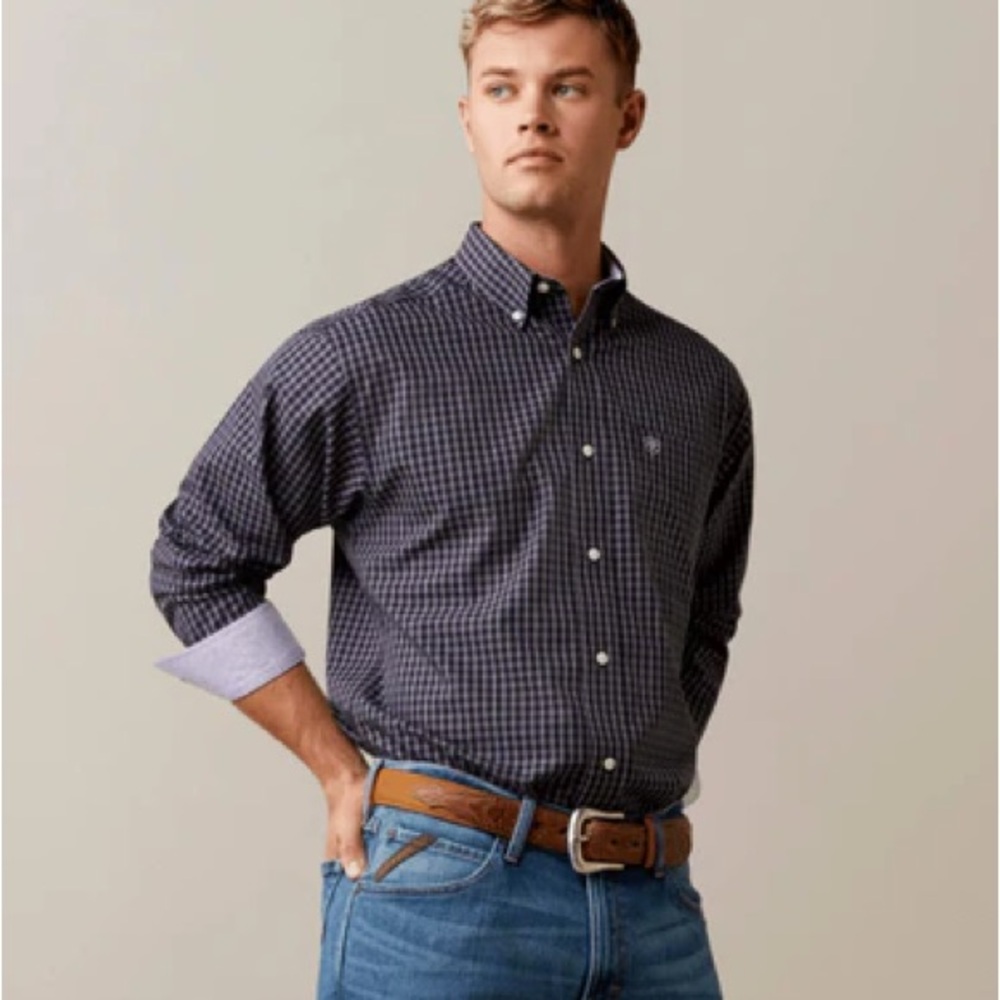 NWT Ariat fitted Western Shirt